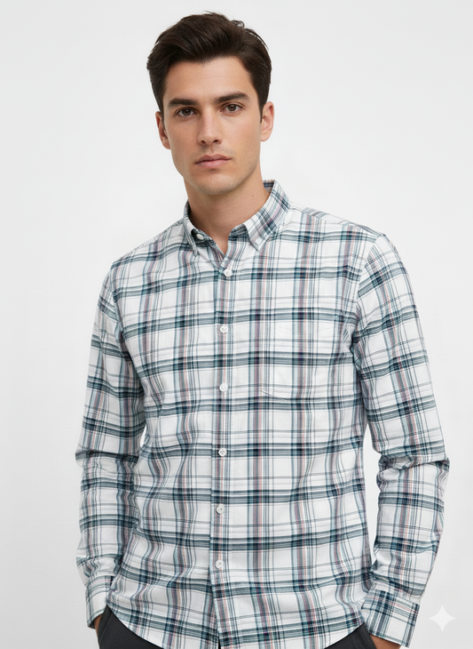 Men checked spread collar shirt